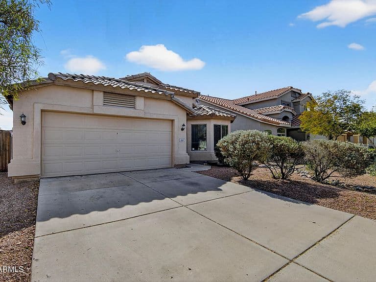 515 W Love Rd photo 2