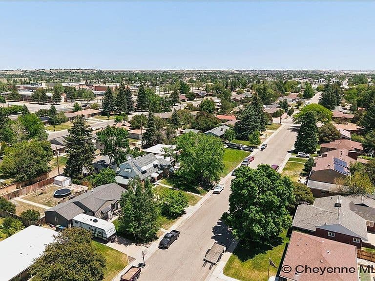 2768 Olive Dr photo 5