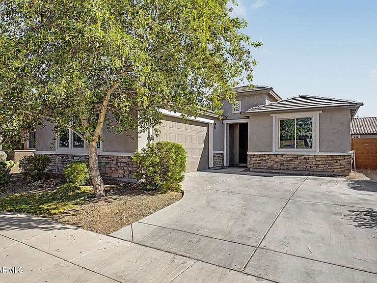 26051 W LONE CACTUS Drive photo 1