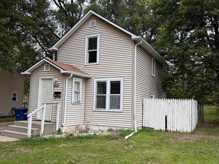 1008 W 3rd Ave photo 1