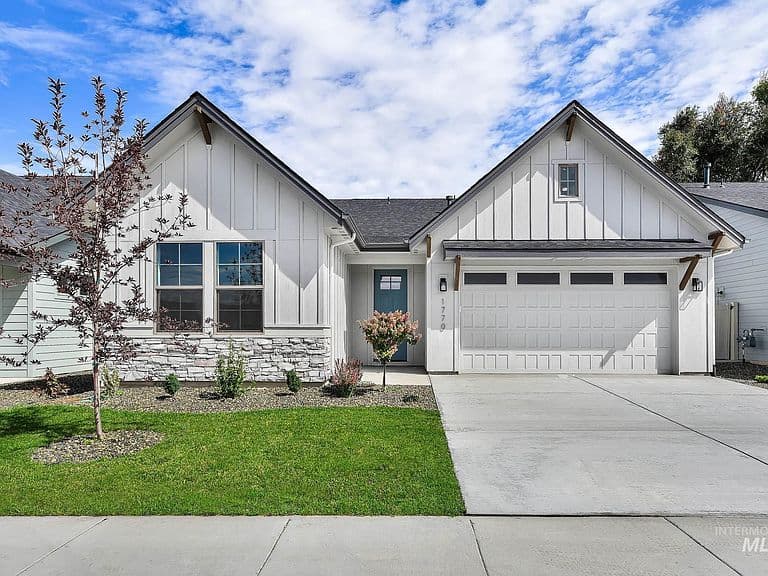 1770 N Green Pine Ln photo 1