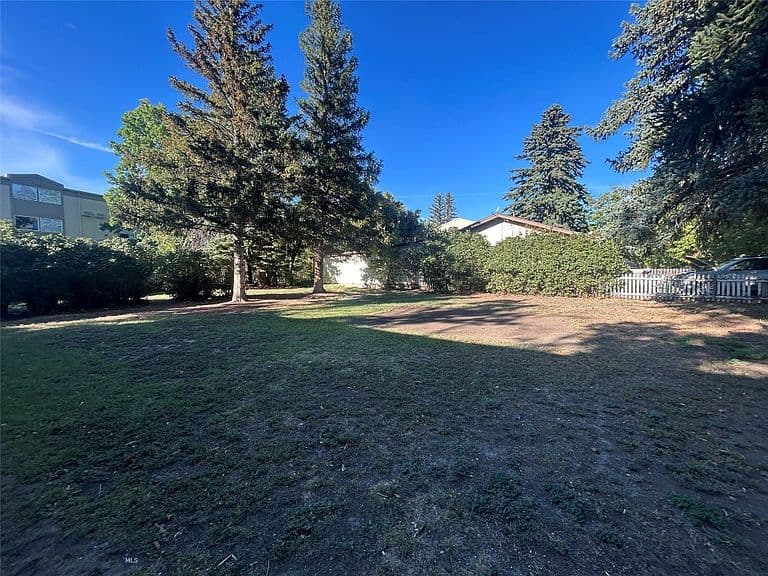 1427 W Crawford St photo 2