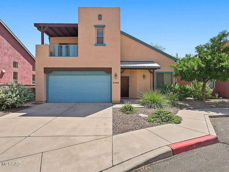 5200 E Calle Vista De Colores photo 2