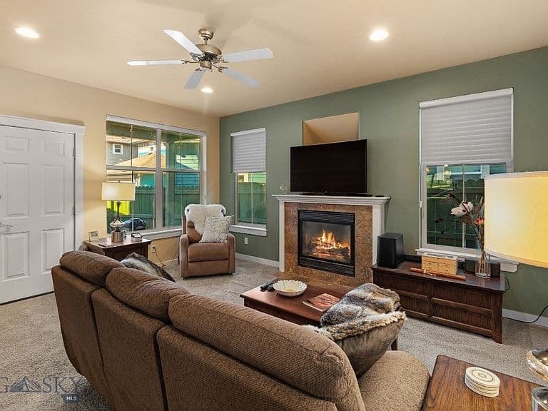 3825 Equestrian Ln photo 4