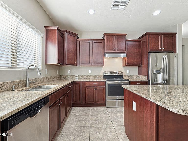 1228 E PALO VERDE Drive photo 4