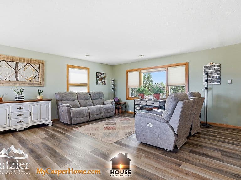 4153 Cole Creek Rd photo 4