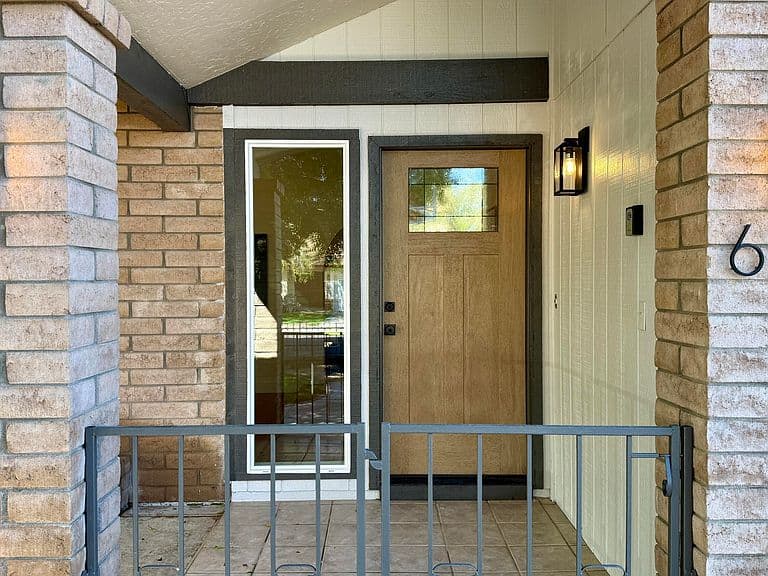 6139 W ALTADENA Avenue photo 2