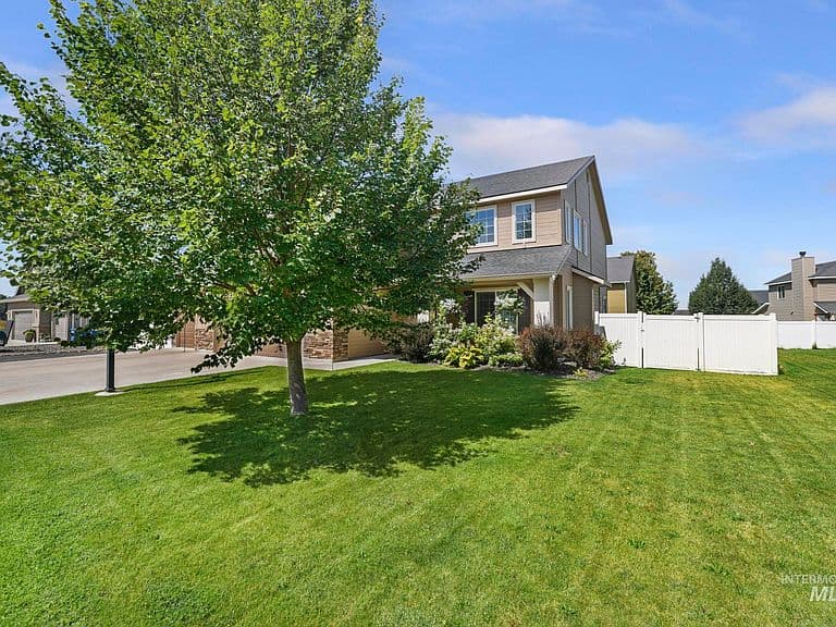 1505 N Lyndon St photo 5