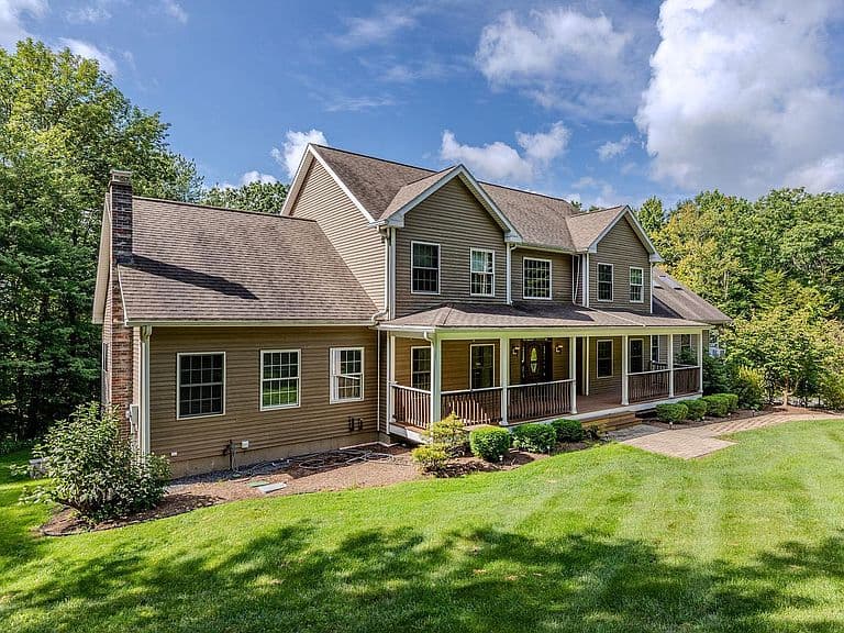 134 Grapevine Lane photo 3