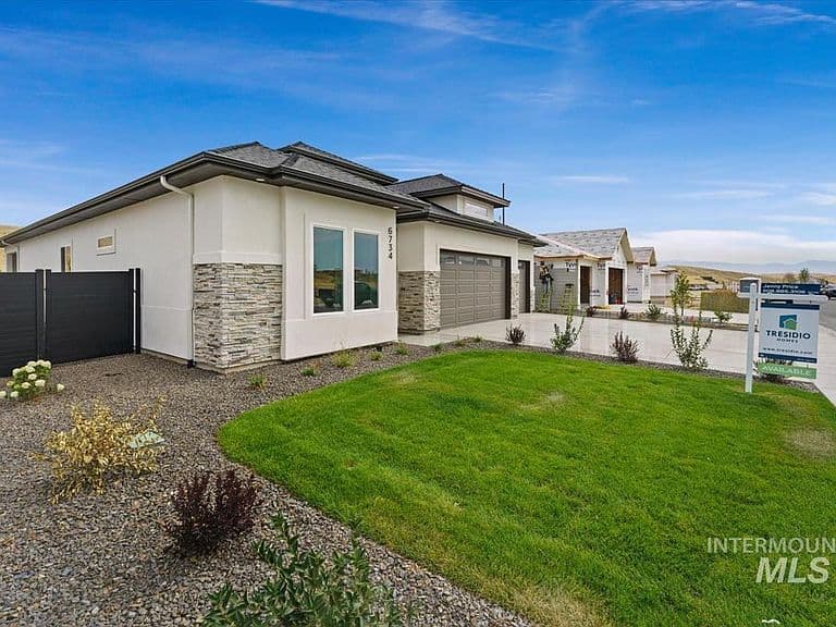 6734 W Sollas Dr photo 2