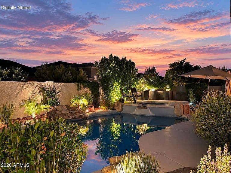 2107 W Kuralt Drive photo 1