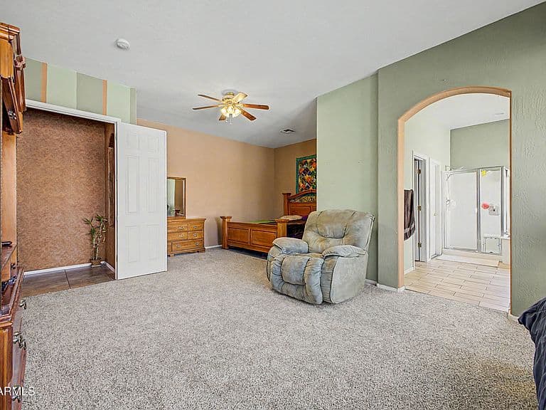 10102 W RIVERSIDE Avenue photo 5