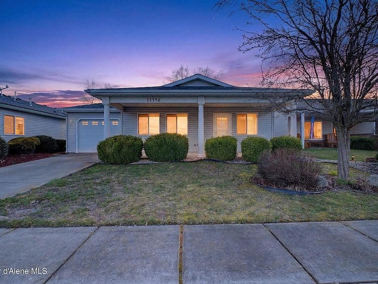 13596 N Kings Canyon Rd photo 1
