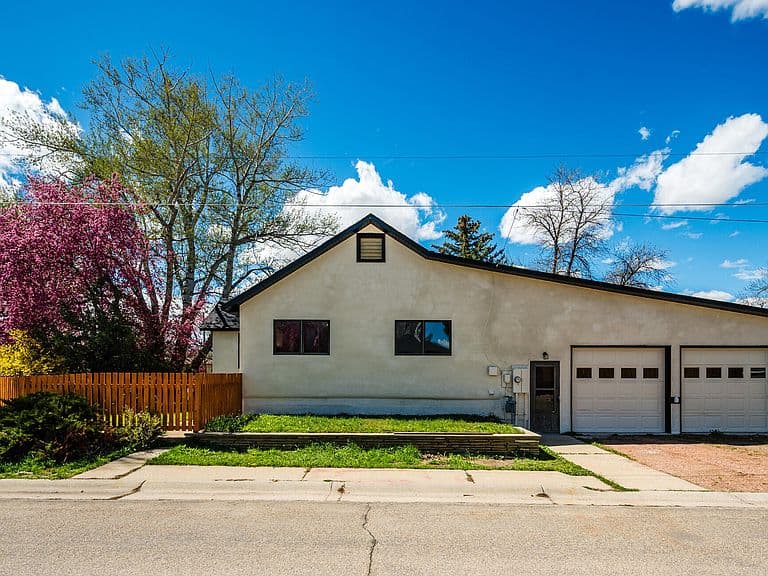 1503 Pioneer Rd photo 5