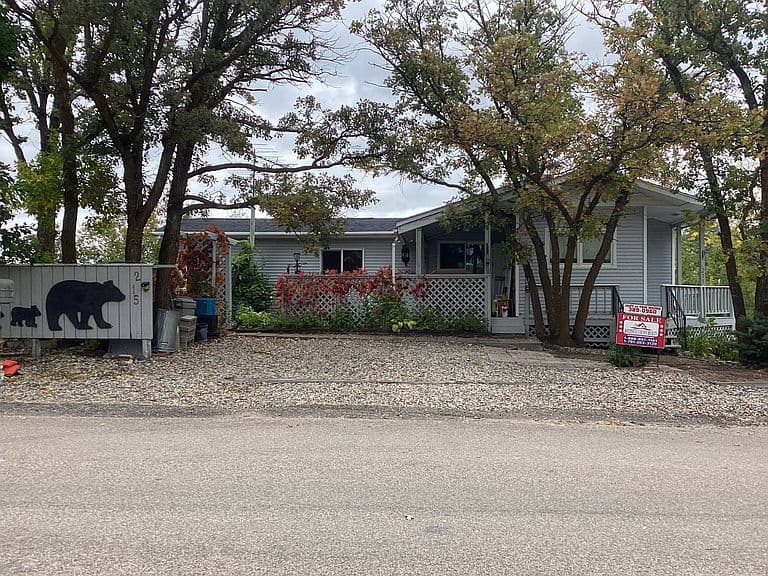 215 Rugby Point Rd #17 photo 1