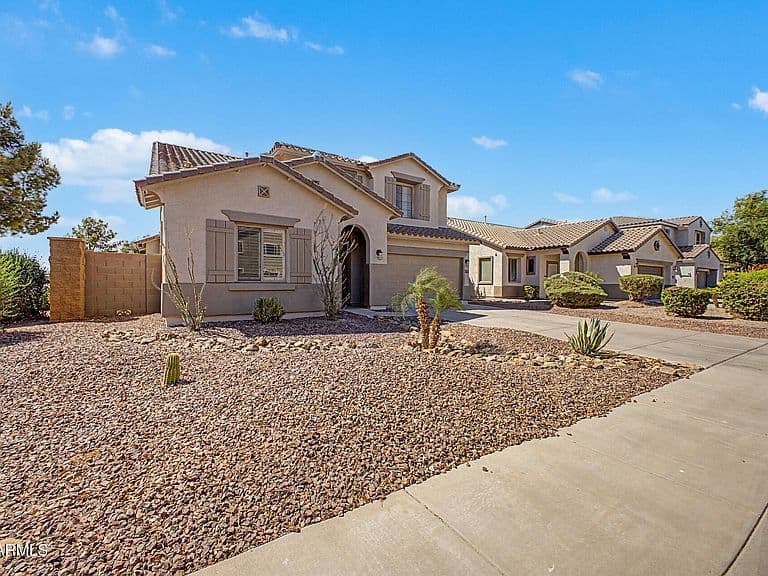 21476 N DENTON Drive photo 3