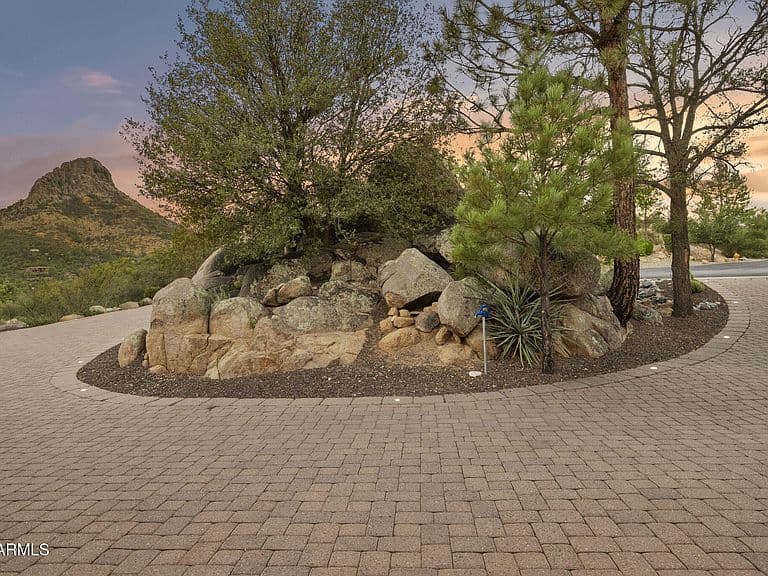 1300 COVEY Trail photo 4