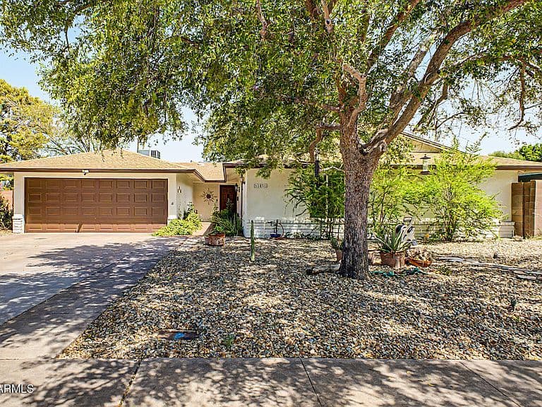 11831 N 29TH Street photo 2