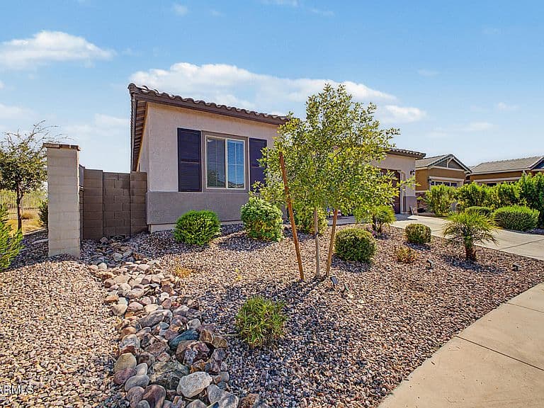 2373 E FANDANGO Drive photo 4