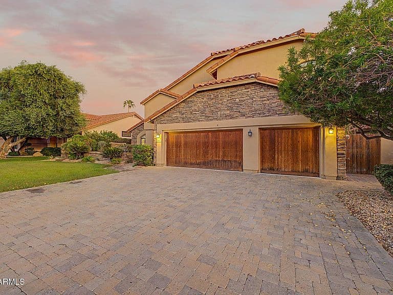 10743 E SAN SALVADOR Drive photo 3