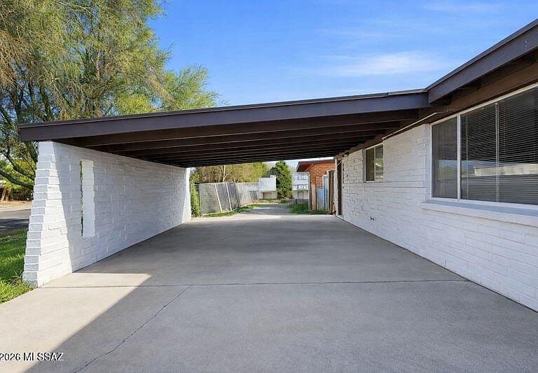 7518 E 31st St photo 2