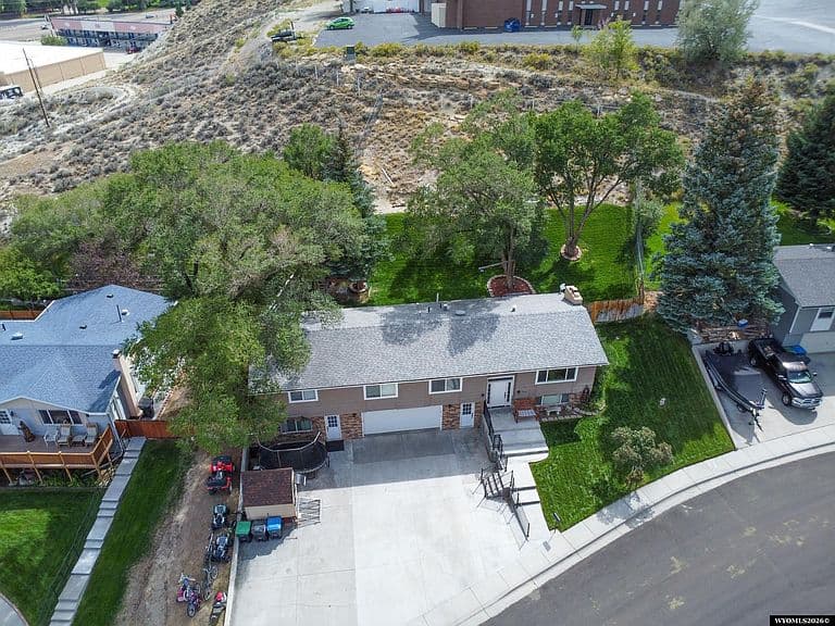 1050 Boulder Dr photo 4