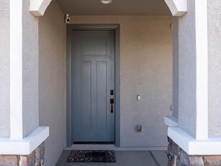 2437 E ALTA VISTA Road photo 2