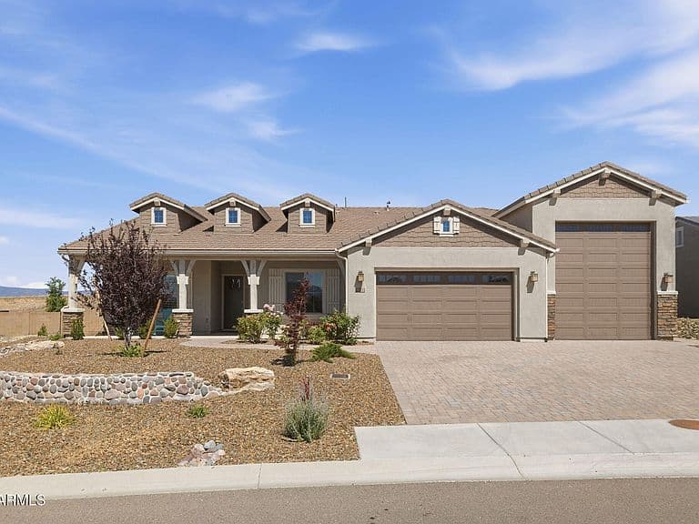 5333 ROCKY VISTA Drive photo 2