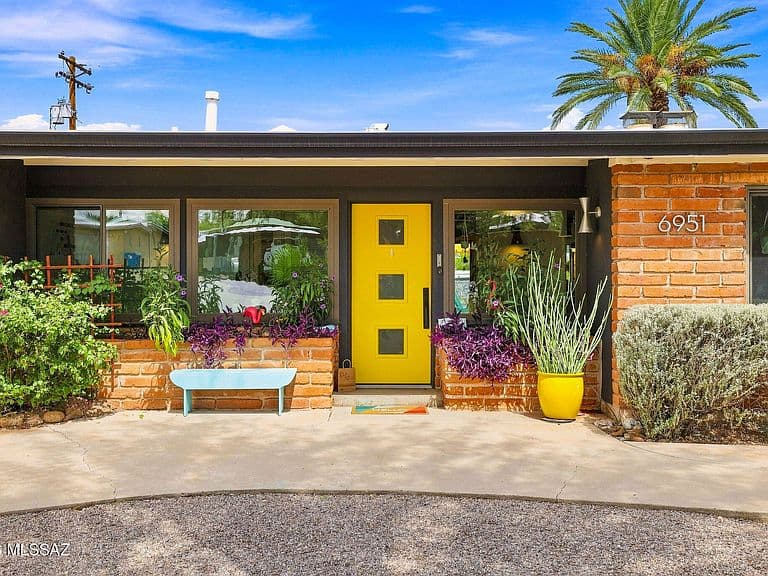 6951 E Taos Pl photo 1