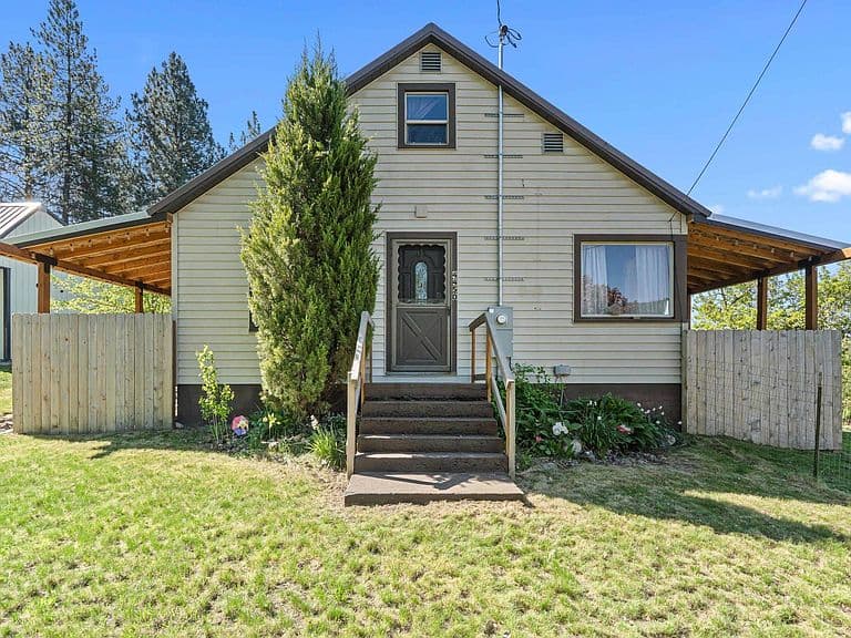 4450 Us Highway 2 photo 2