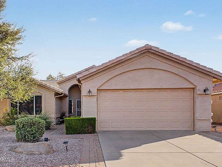 9027 E COOPERS HAWK Drive photo 2