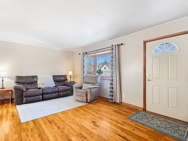 1801 Albany Ave photo 2