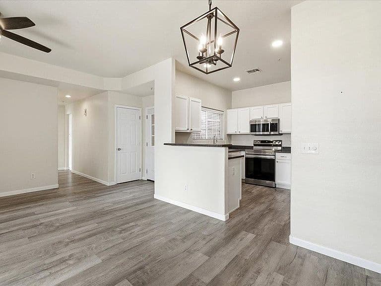 1633 E LAKESIDE Drive #63 photo 5