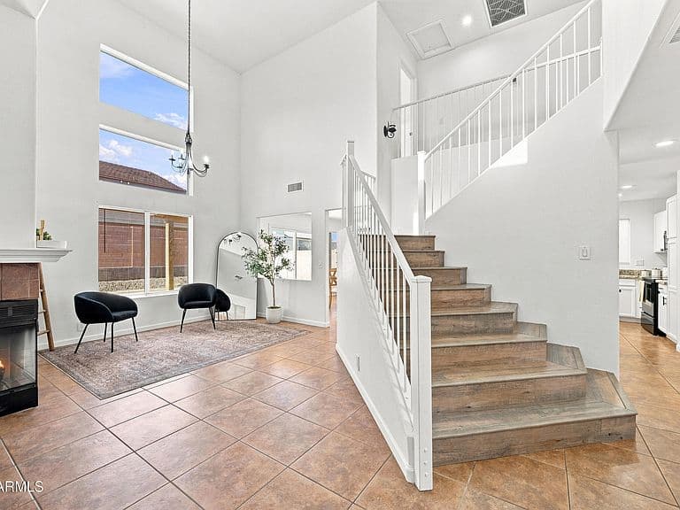 2914 E WINDSONG Drive photo 5