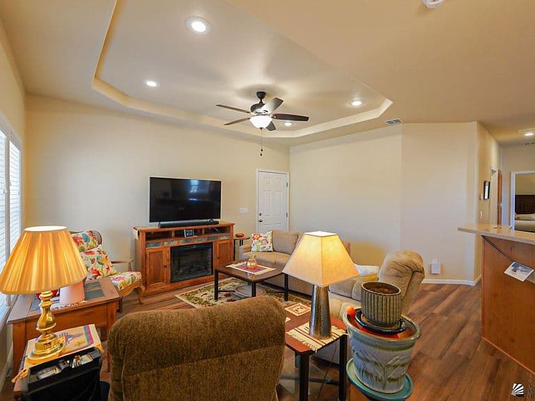 11778 Comanche St photo 4