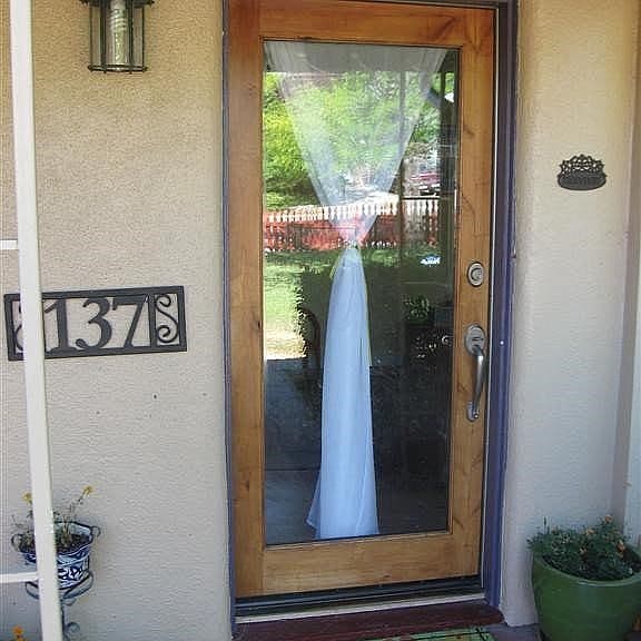 137 S Arizona Ave photo 2