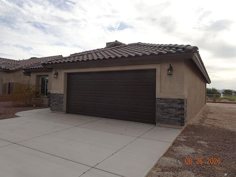 11576 Sonora St photo 2