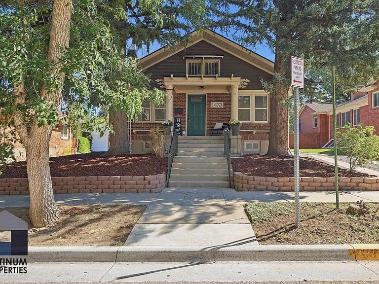 1433 S Elm St photo 1