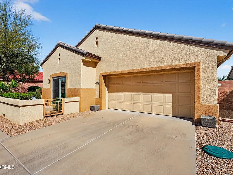 15720 W CLEAR CANYON Drive photo 2