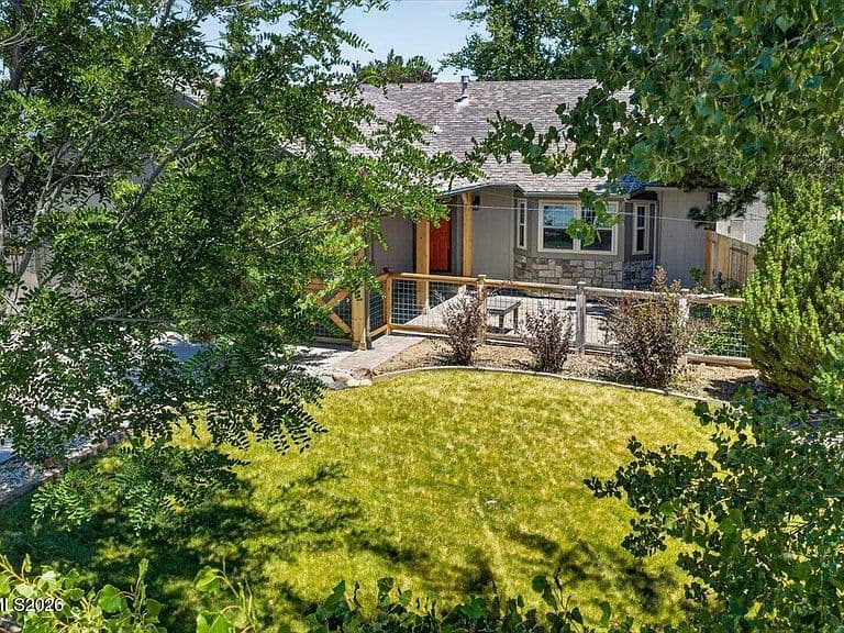 145 Carlene Dr photo 5
