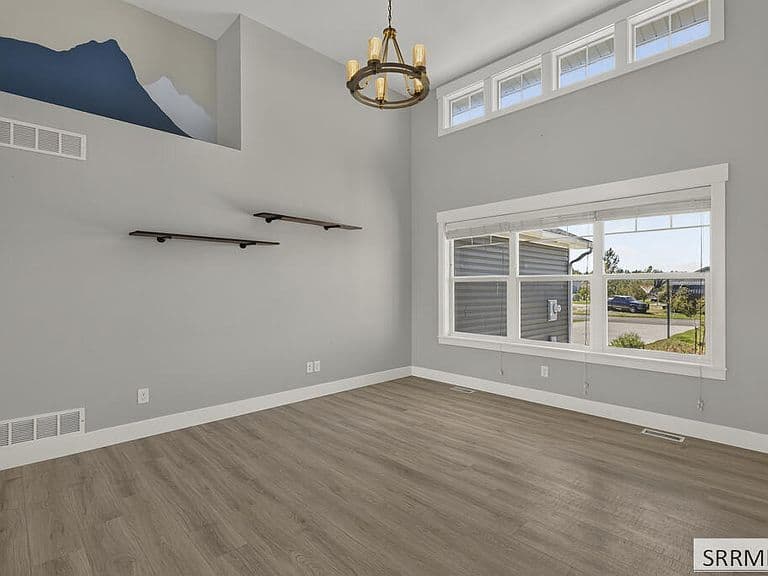 182 N 3978 E photo 5