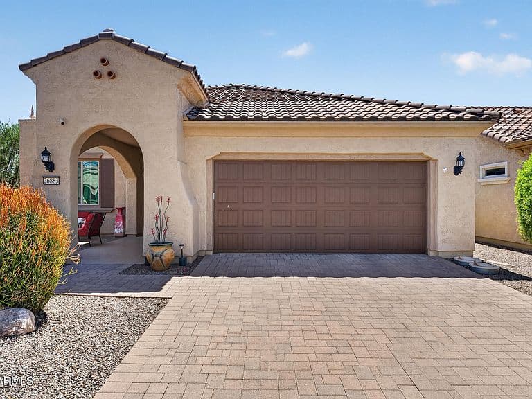 26883 W ESCUDA Drive photo 4