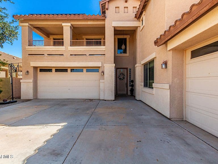 5615 E Demeter Dr photo 2