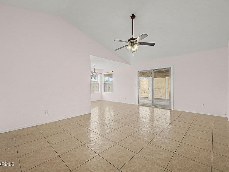 8601 N 83RD Drive photo 4
