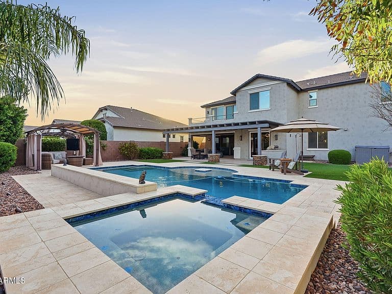20243 E NIGHTHAWK Court photo 2