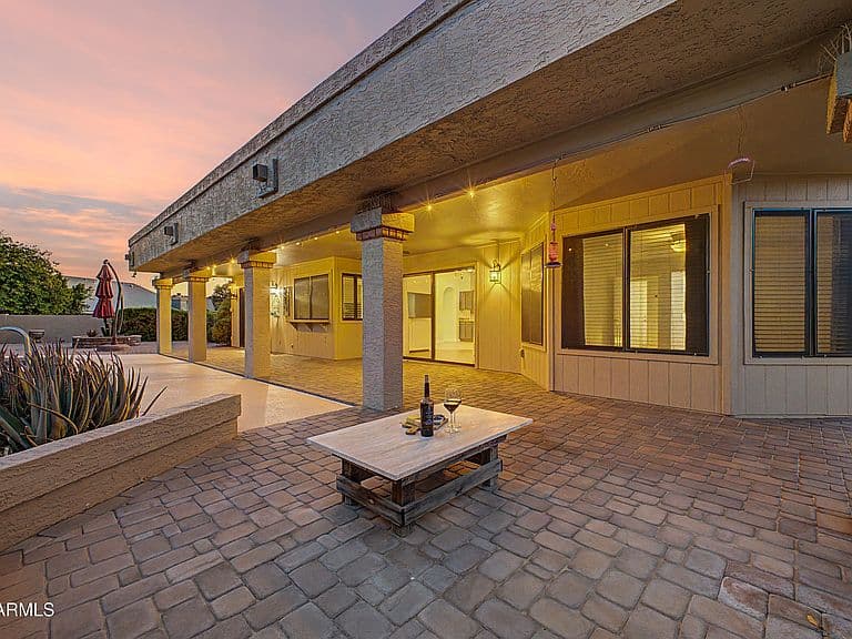 9861 W ESCUDA Drive photo 5