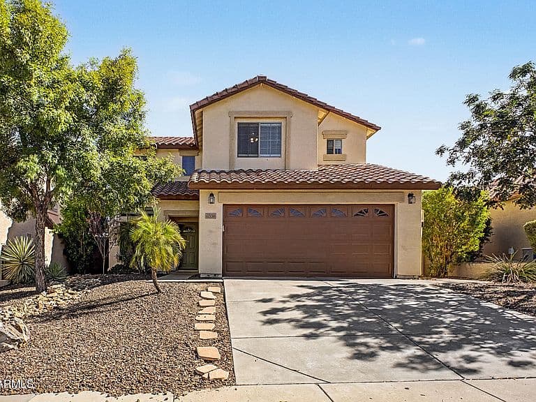 6509 W RED FOX Road photo 1