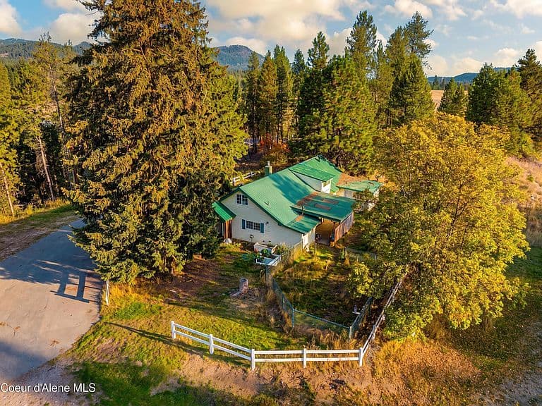 114 Bayview Rd photo 2