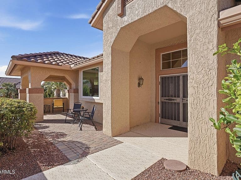 14832 W RAVENSWOOD Drive photo 3