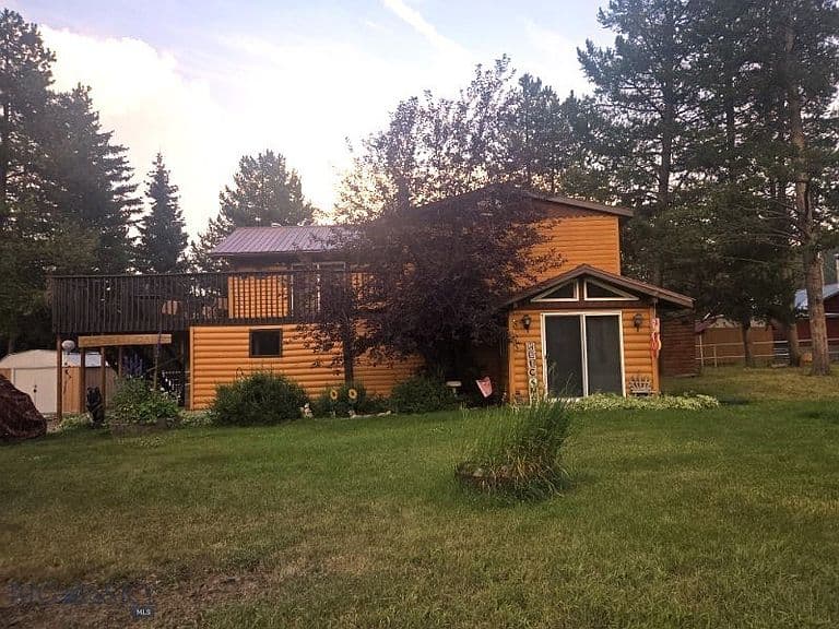 19 Greens Ln photo 1